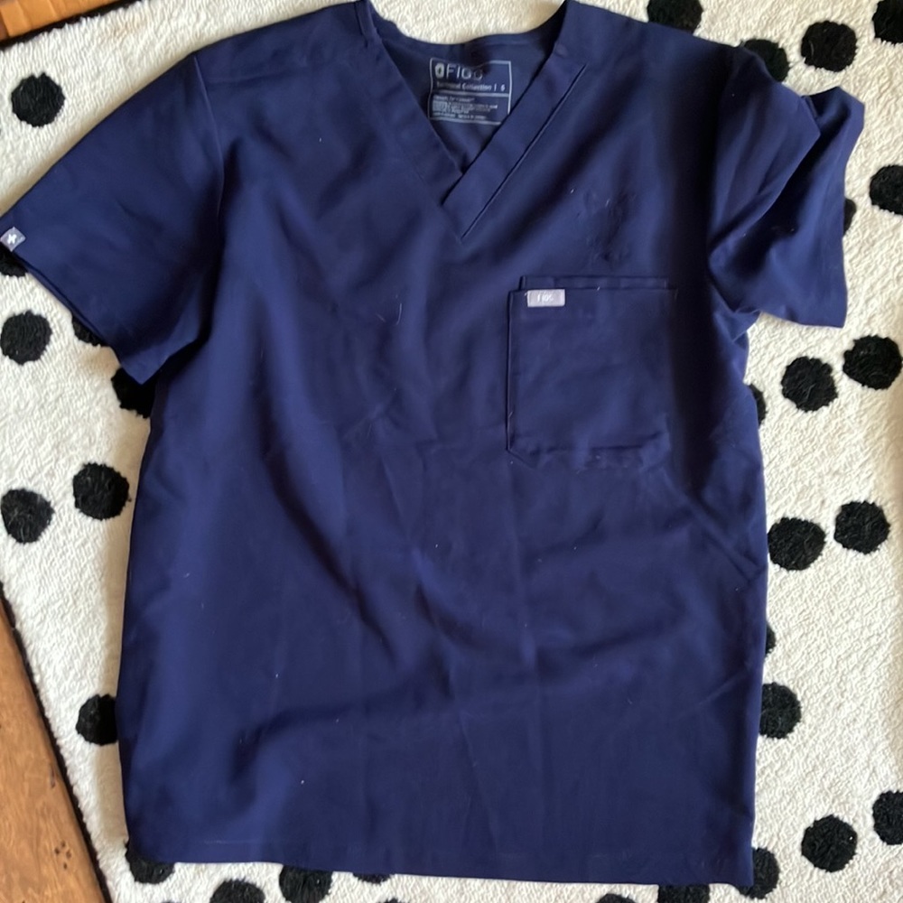 Men’s fig scrub top navy blue